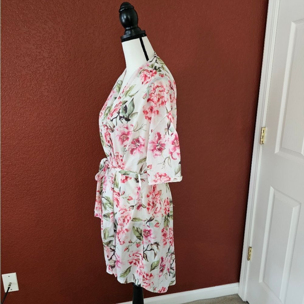 Floral Women's Robe - Picture 3 of 7